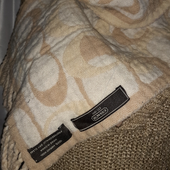 Coach Signature Reversible Muffler Scarf - Picture 7 of 8